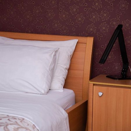 Hotel Dvor Bijelo Polje Luaran gambar