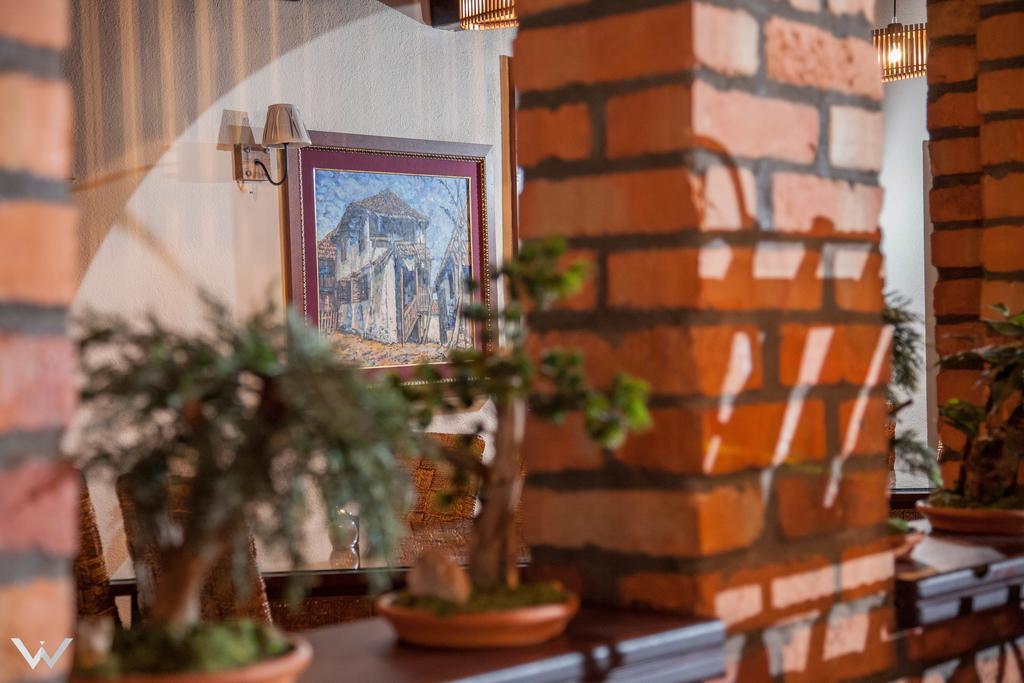 Hotel Dvor Bijelo Polje Luaran gambar