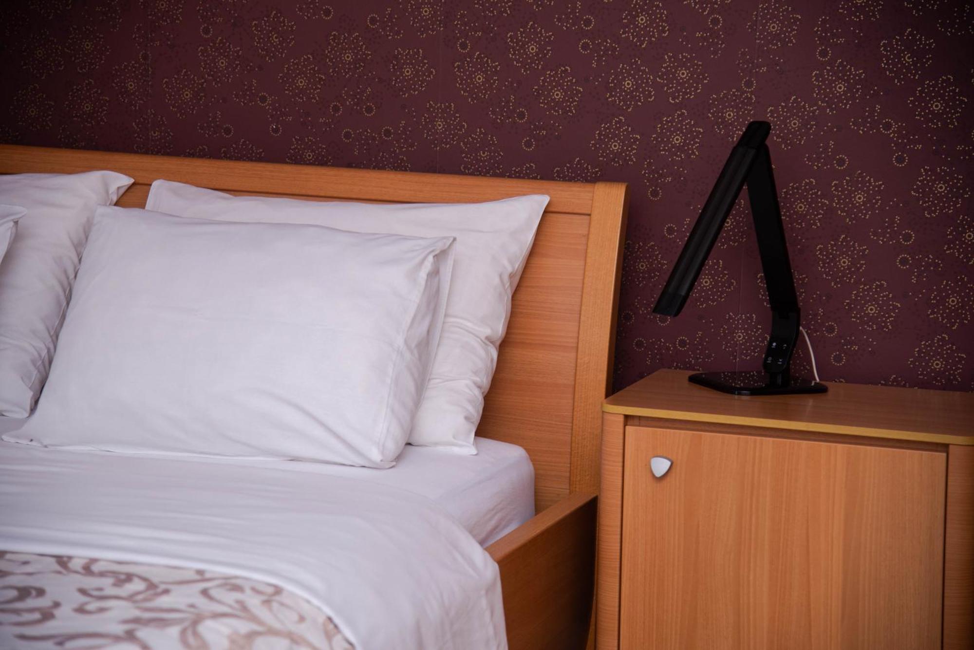 Hotel Dvor Bijelo Polje Luaran gambar