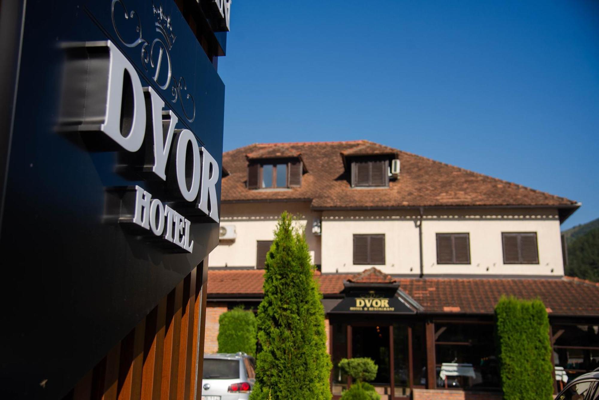 Hotel Dvor Bijelo Polje Luaran gambar